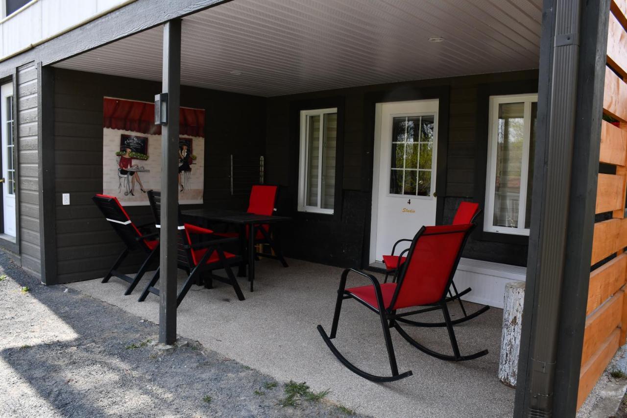 Gite Grand Moment Bed & Breakfast Cabano Eksteriør bilde
