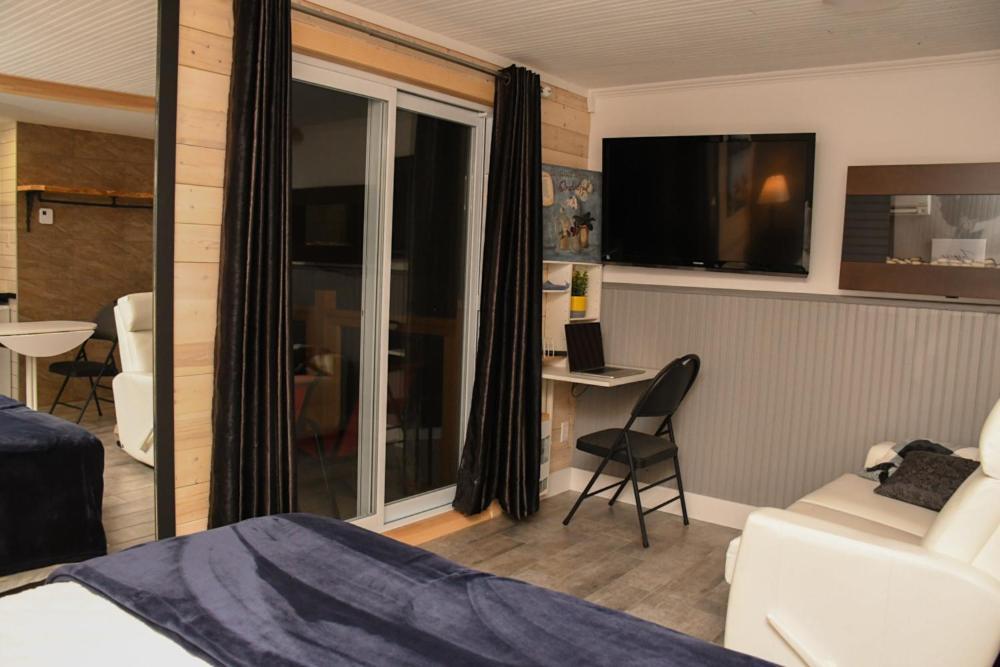 Gite Grand Moment Bed & Breakfast Cabano Eksteriør bilde